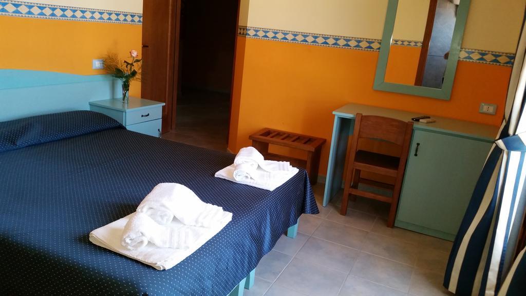 Hotel Costa Antiga Сант'Анна-Аррези Экстерьер фото