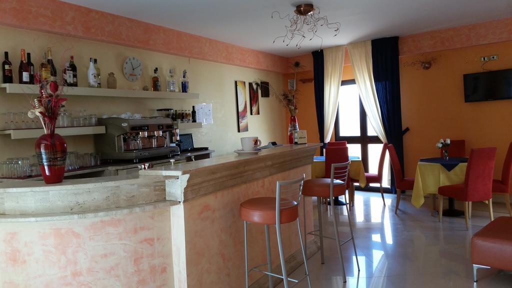 Hotel Costa Antiga Сант'Анна-Аррези Экстерьер фото