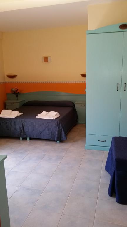 Hotel Costa Antiga Сант'Анна-Аррези Экстерьер фото