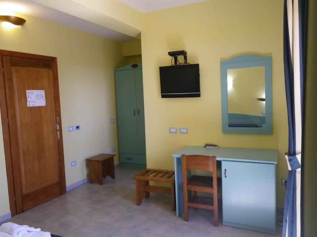 Hotel Costa Antiga Сант'Анна-Аррези Номер фото